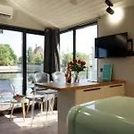 Na Wodzie La Mare Houseboats