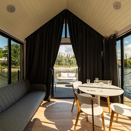 Na Wodzie La Mare Houseboats *