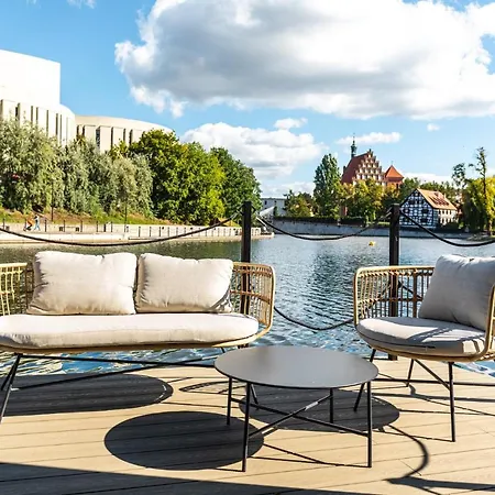 Na Wodzie La Mare Houseboats Apartment