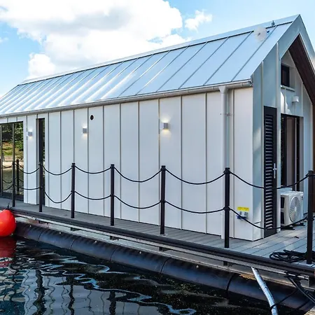 Апартаменты Na Wodzie La Mare Houseboats *
