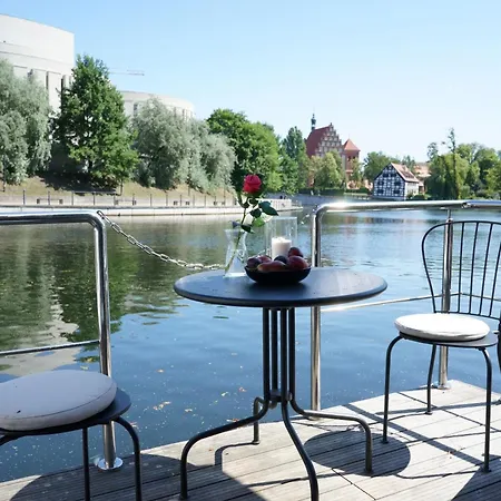 Na Wodzie La Mare Houseboats