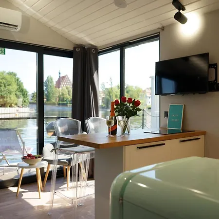 Na Wodzie La Mare Houseboats