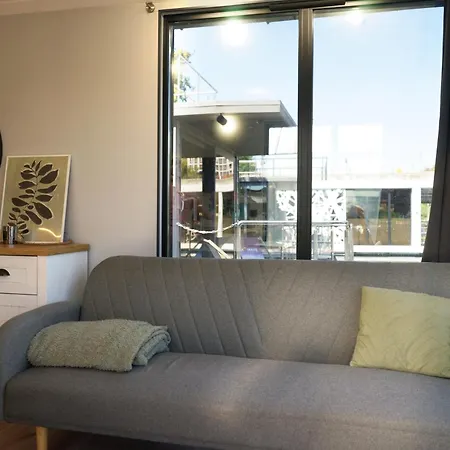 Na Wodzie La Mare Houseboats Apartment