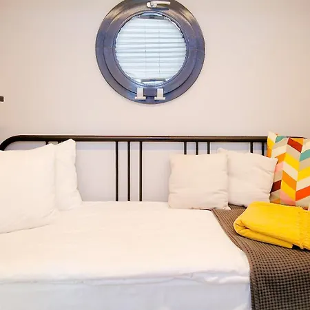 Apartment Na Wodzie La Mare Houseboats Bromberg