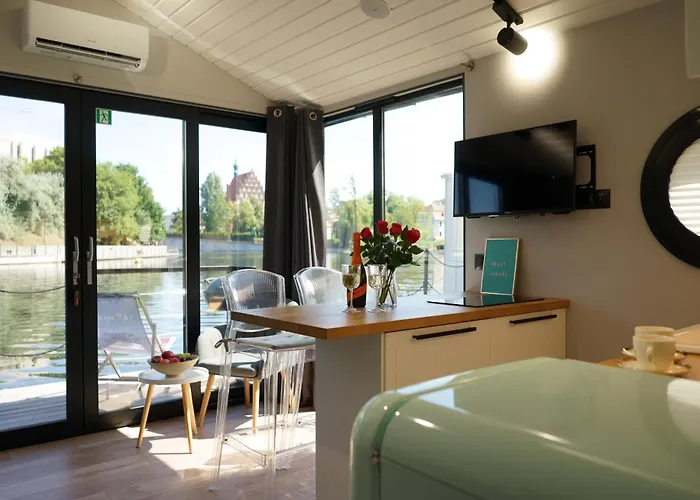 Na Wodzie La Mare Houseboats